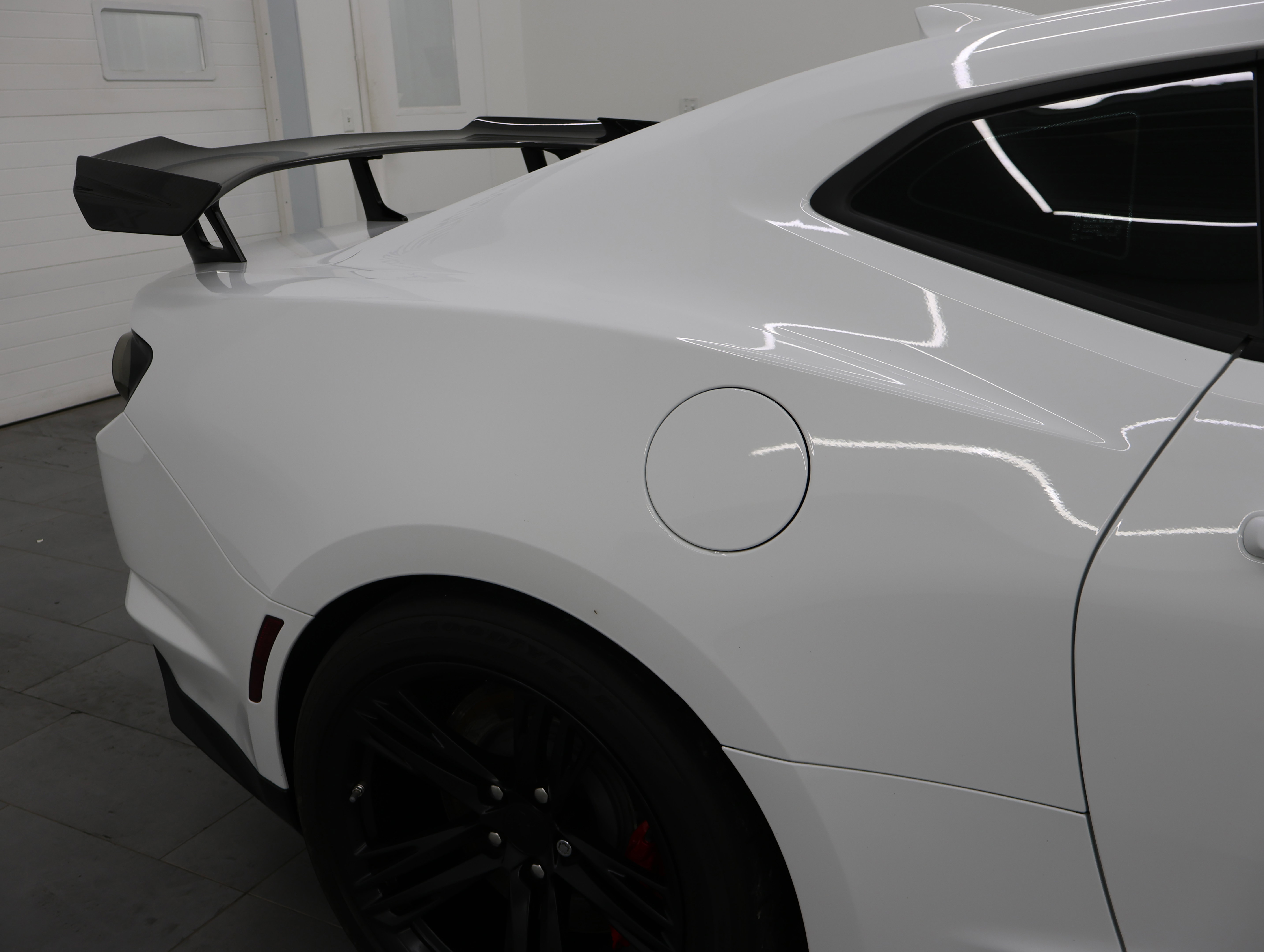 Used 2019 Chevrolet Camaro ZL1 RWD image 25