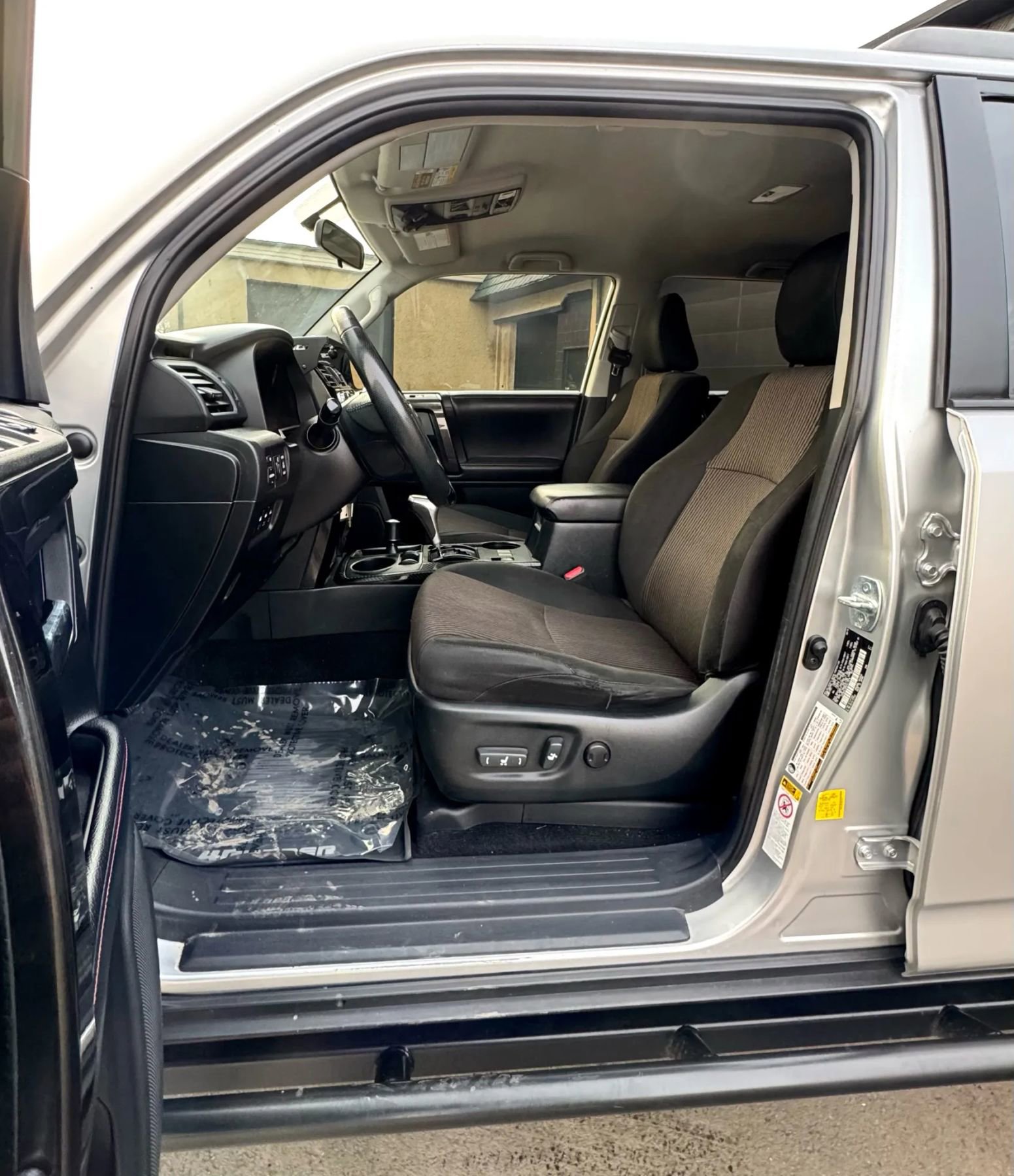 Used 2019 Toyota 4Runner TRD Off-Road AWD/4WD image 4