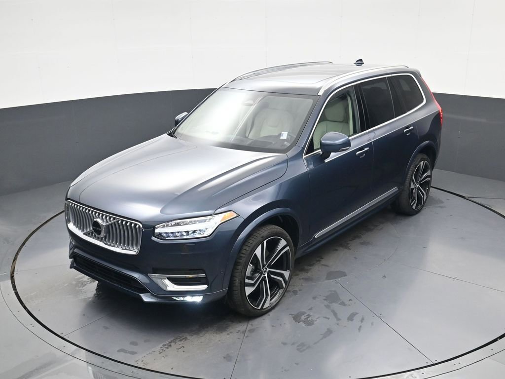 Used 2024 Volvo XC90 B6 Ultimate w/ Lounge Package image 17