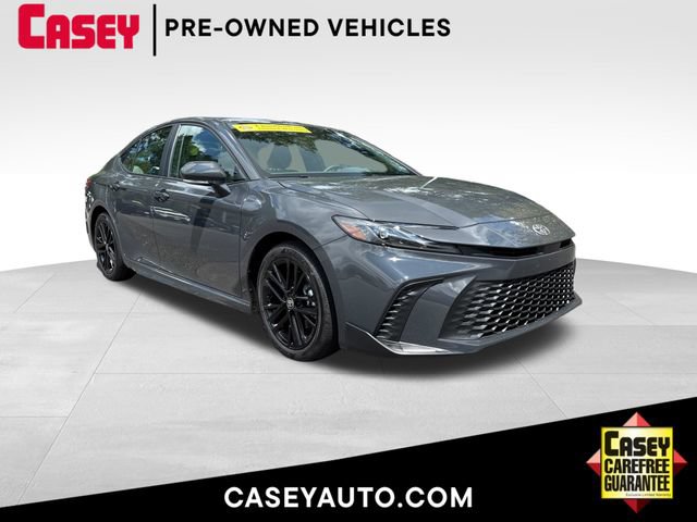 Used 2026 Toyota Camry SE w/ Convenience Package FWD image 1