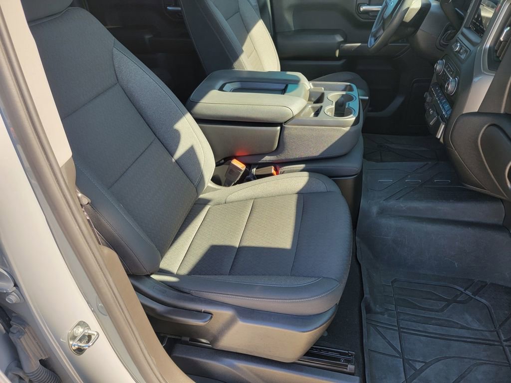 Used 2024 Chevrolet Silverado 1500 Custom Trail Boss w/ Turbomax Blackout Package image 15