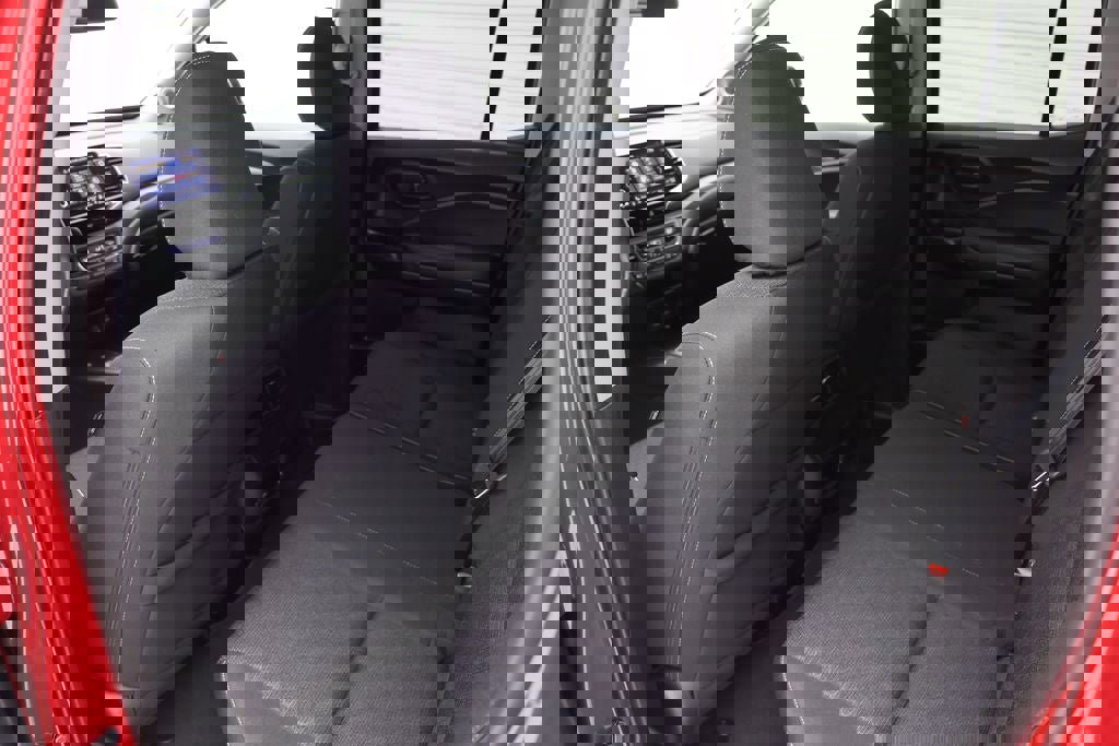 Used 2025 Honda Ridgeline Sport image 12