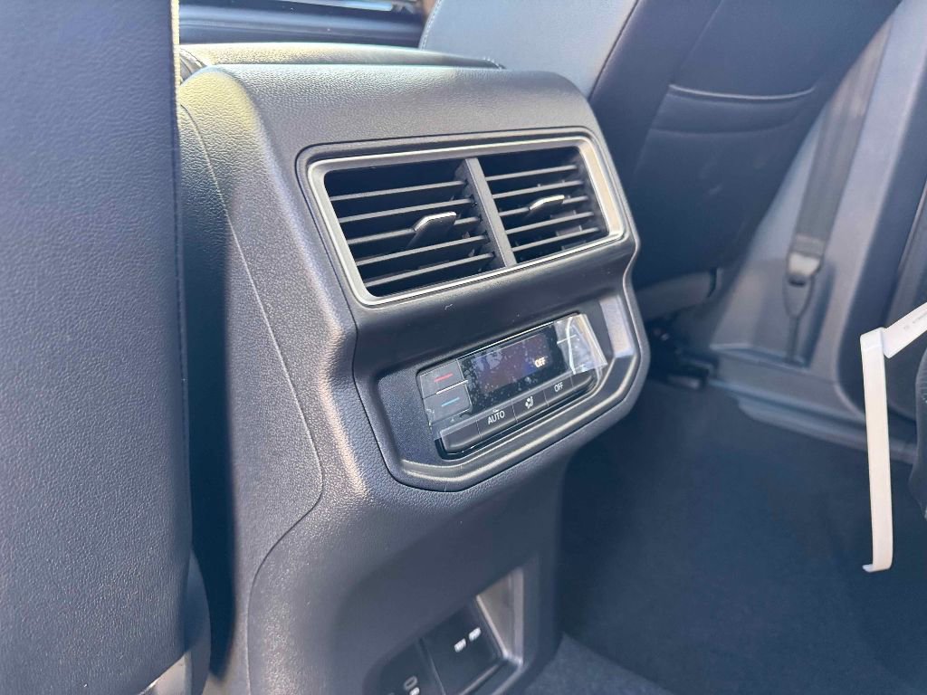 New 2026 Volkswagen Atlas SE image 24