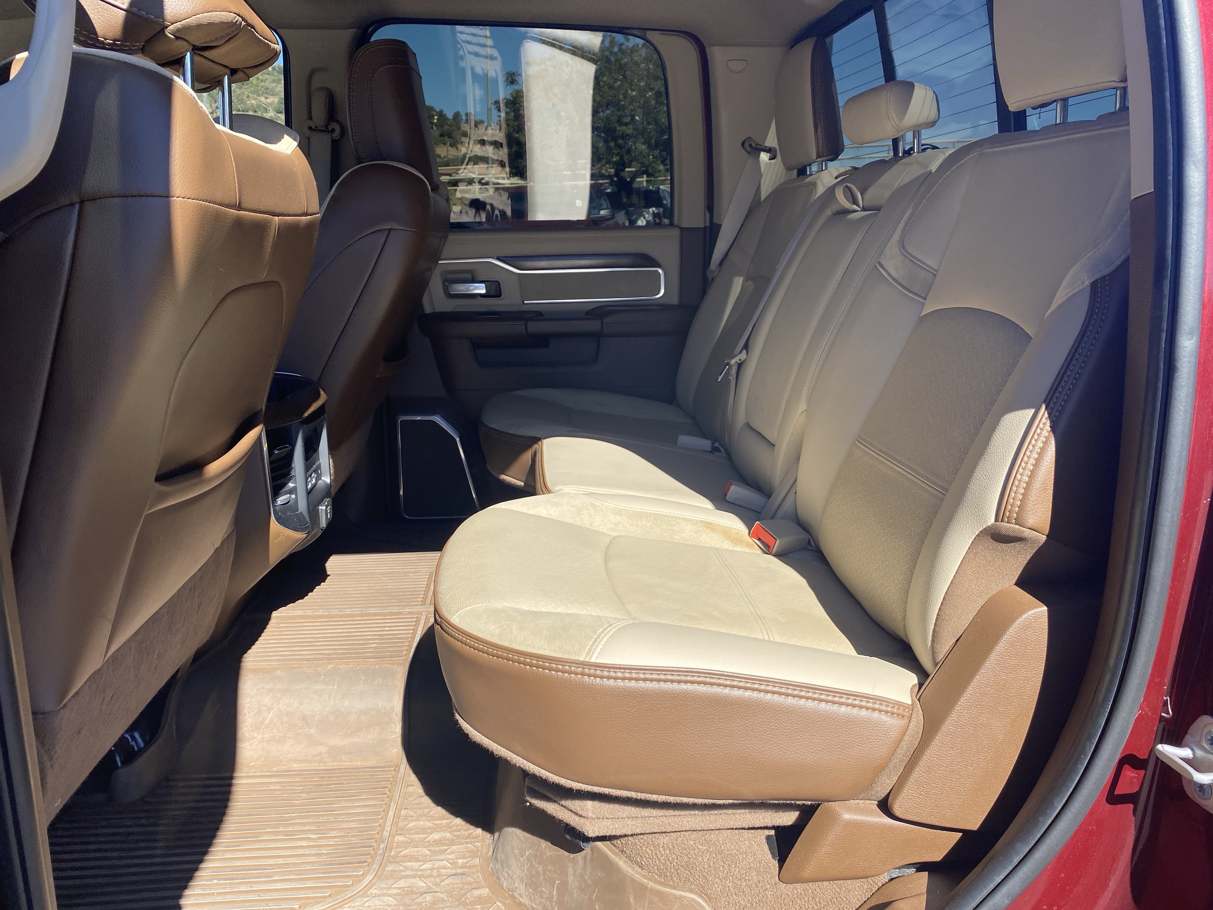 Used 2022 RAM 2500 Laramie AWD/4WD image 18