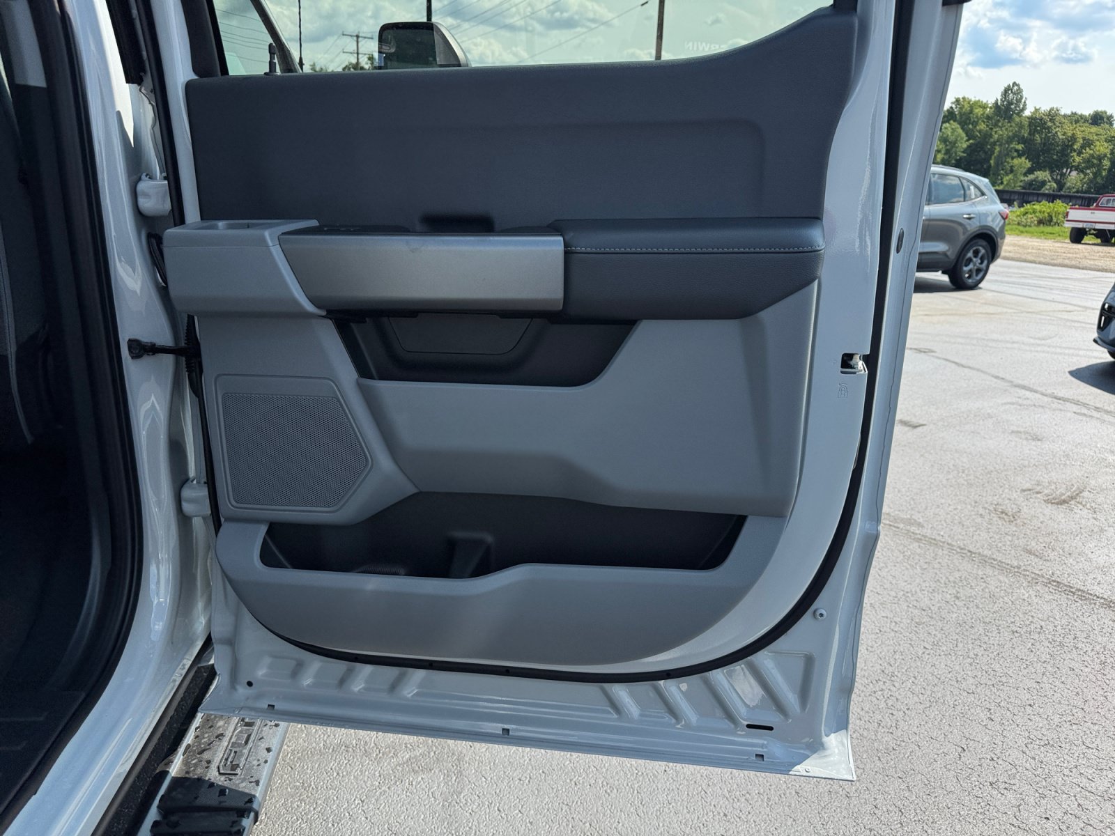 New 2026 Ford F250 XL w/ STX Appearance Package AWD/4WD image 27