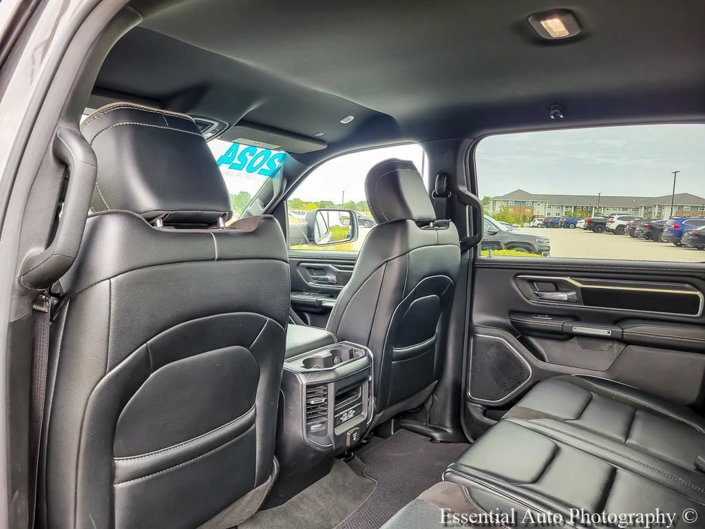 Used 2024 RAM 1500 Laramie AWD/4WD image 11
