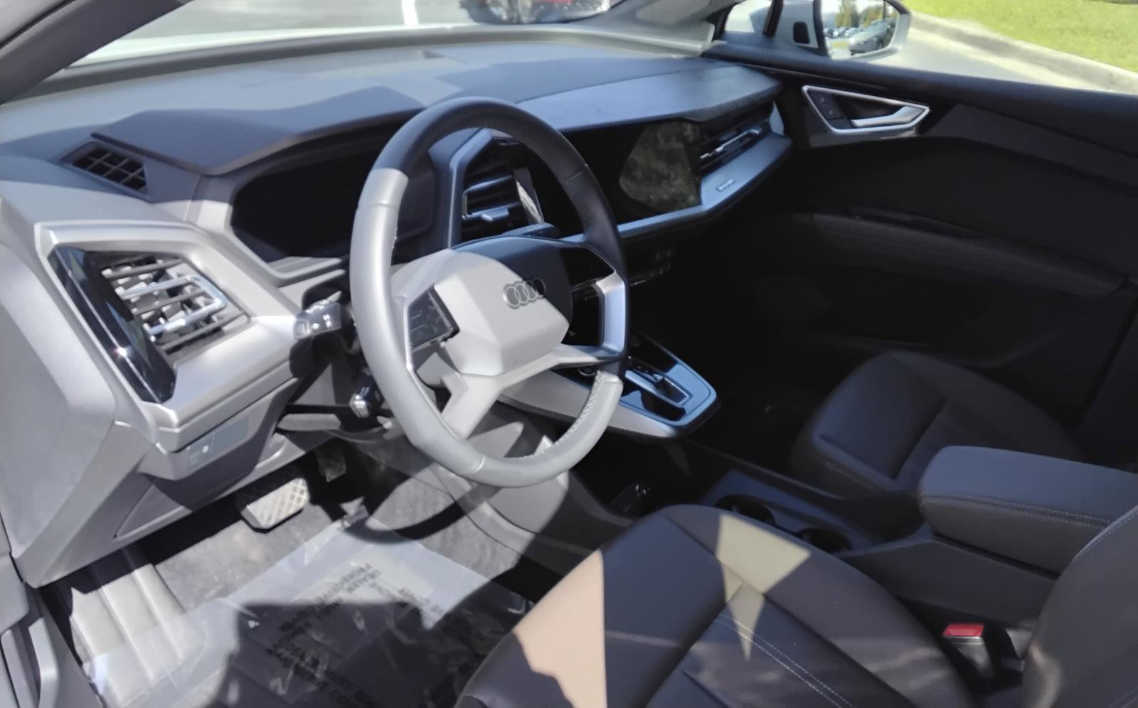 Certified 2023 Audi Q4 e-tron Premium w/ Convenience Package image 17