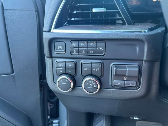 New 2026 Chevrolet Suburban Premier w/ Sun And Tow Package image 27