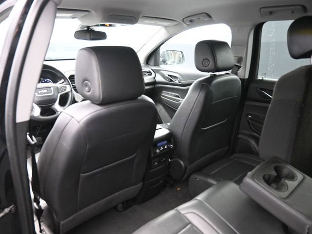 Used 2023 GMC Acadia SLT image 32
