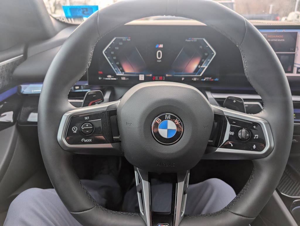Used 2024 BMW 540i xDrive w/ Premium Package image 25