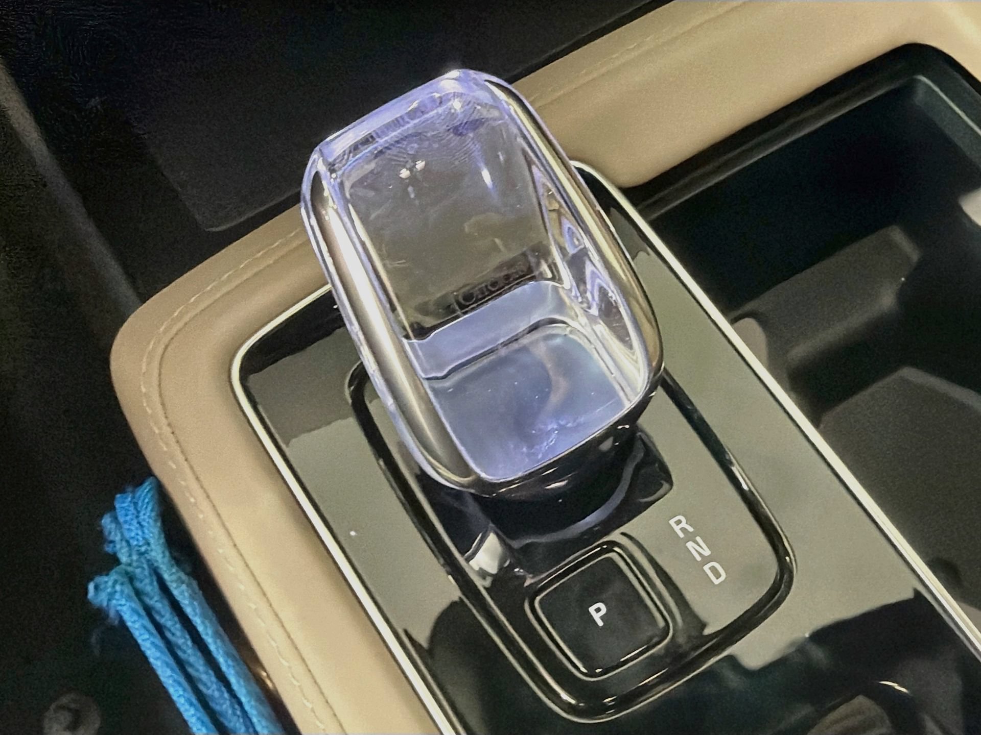 New 2026 Volvo XC90 T8 Plus w/ Protection Package Premier AWD/4WD image 17