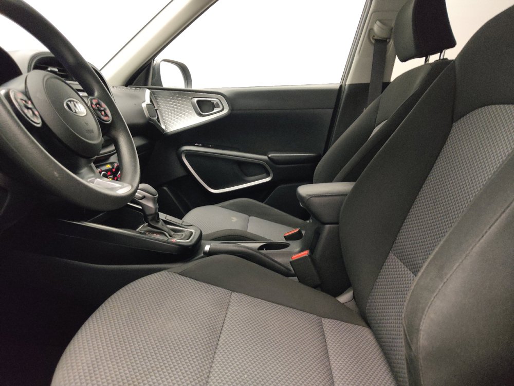 Used 2021 Kia Soul LX FWD image 17