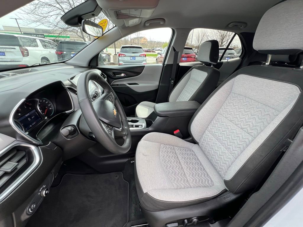 Used 2023 Chevrolet Equinox LT AWD/4WD image 19