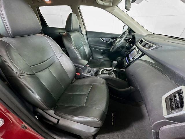 Used 2016 Nissan Rogue SL w/ SL Premium Package image 29