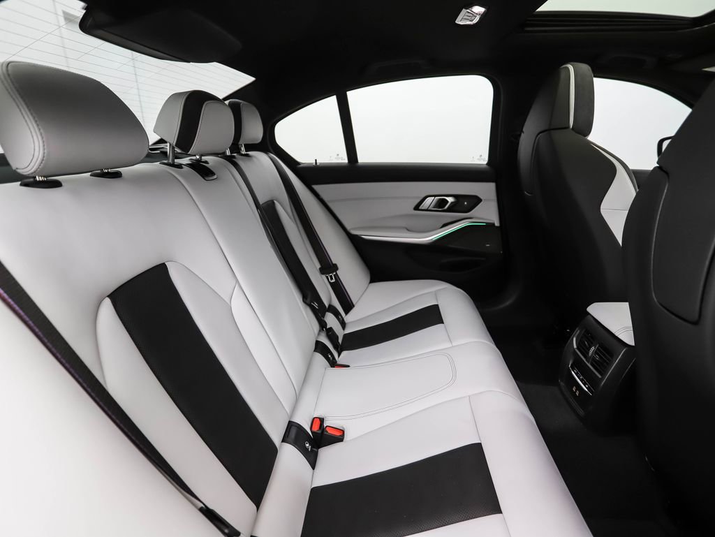 Used 2026 BMW M3 Competition AWD/4WD image 28