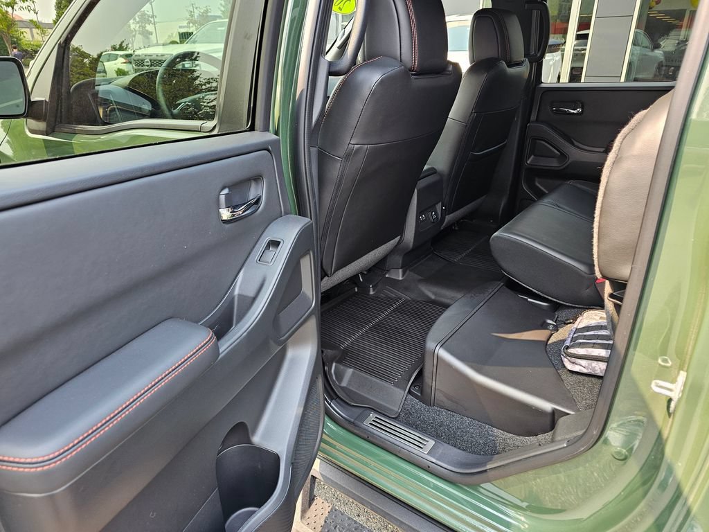 Used 2023 Nissan Frontier PRO-4X w/ Pro-4X Premium Package AWD/4WD image 11