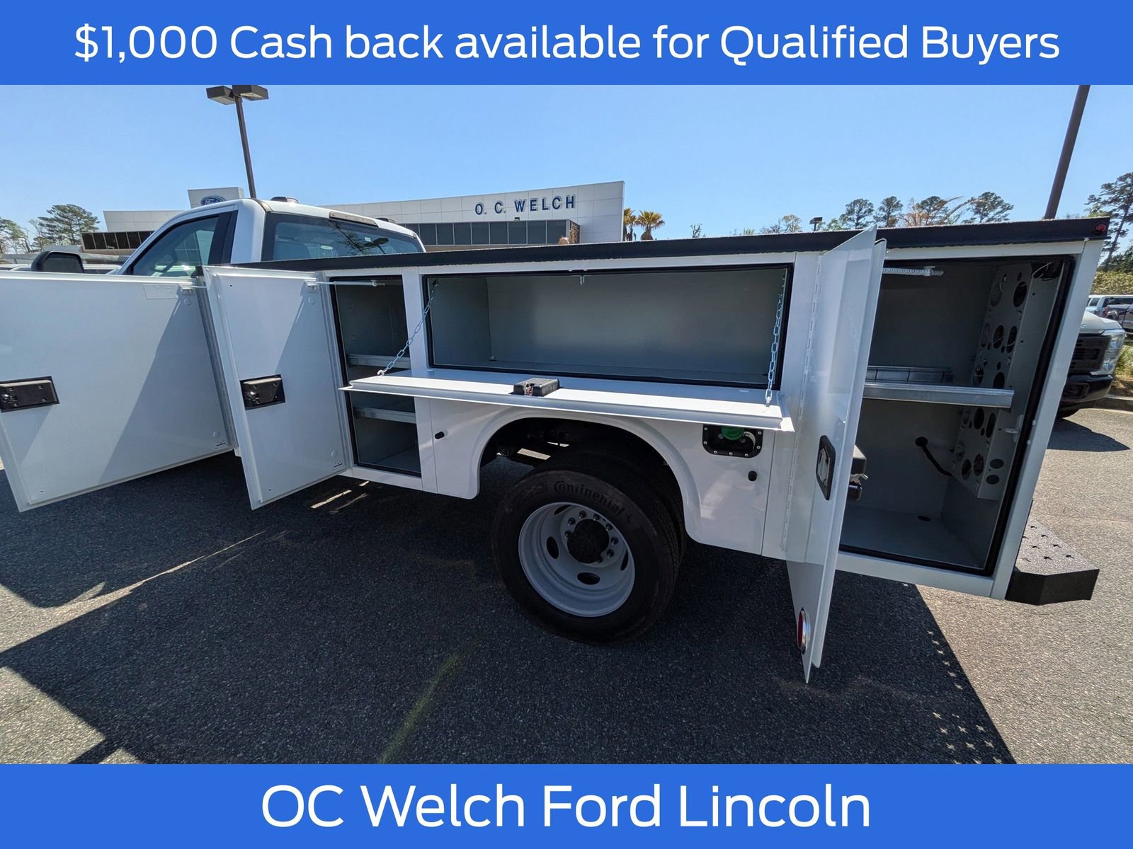 New 2026 Ford F550 4x4 Regular Cab Super Duty w/ XL Chrome Package image 8