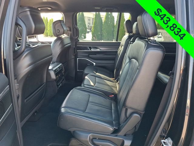 Used 2024 Jeep Wagoneer L Series III w/ Flexible Seating Group image 10