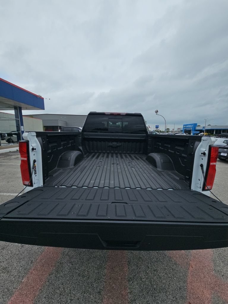Used 2026 Chevrolet Silverado 2500 ZR2 AWD/4WD image 25