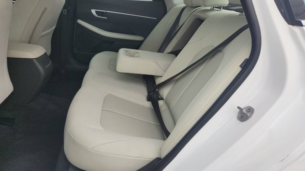 Used 2025 Hyundai Sonata SEL FWD image 19