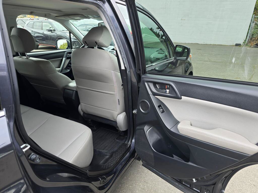 Used 2015 Subaru Forester 2.5i Limited w/ Popular Package #2 AWD/4WD image 13