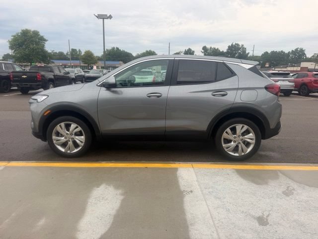 Used 2024 Buick Encore GX Preferred w/ Comfort Package AWD/4WD image 11