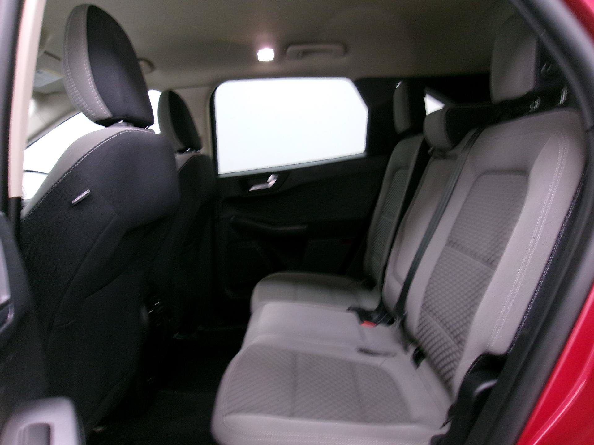 Used 2020 Ford Escape SE AWD/4WD image 9