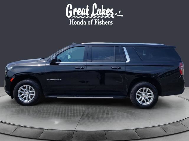 Used 2024 Chevrolet Suburban LT AWD/4WD image 2