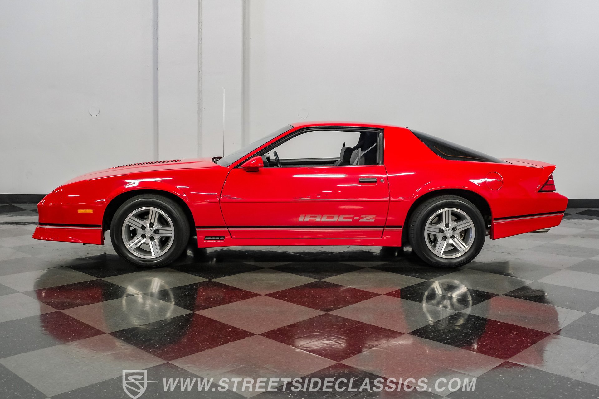Used 1990 Chevrolet Camaro IROC-Z RWD image 7