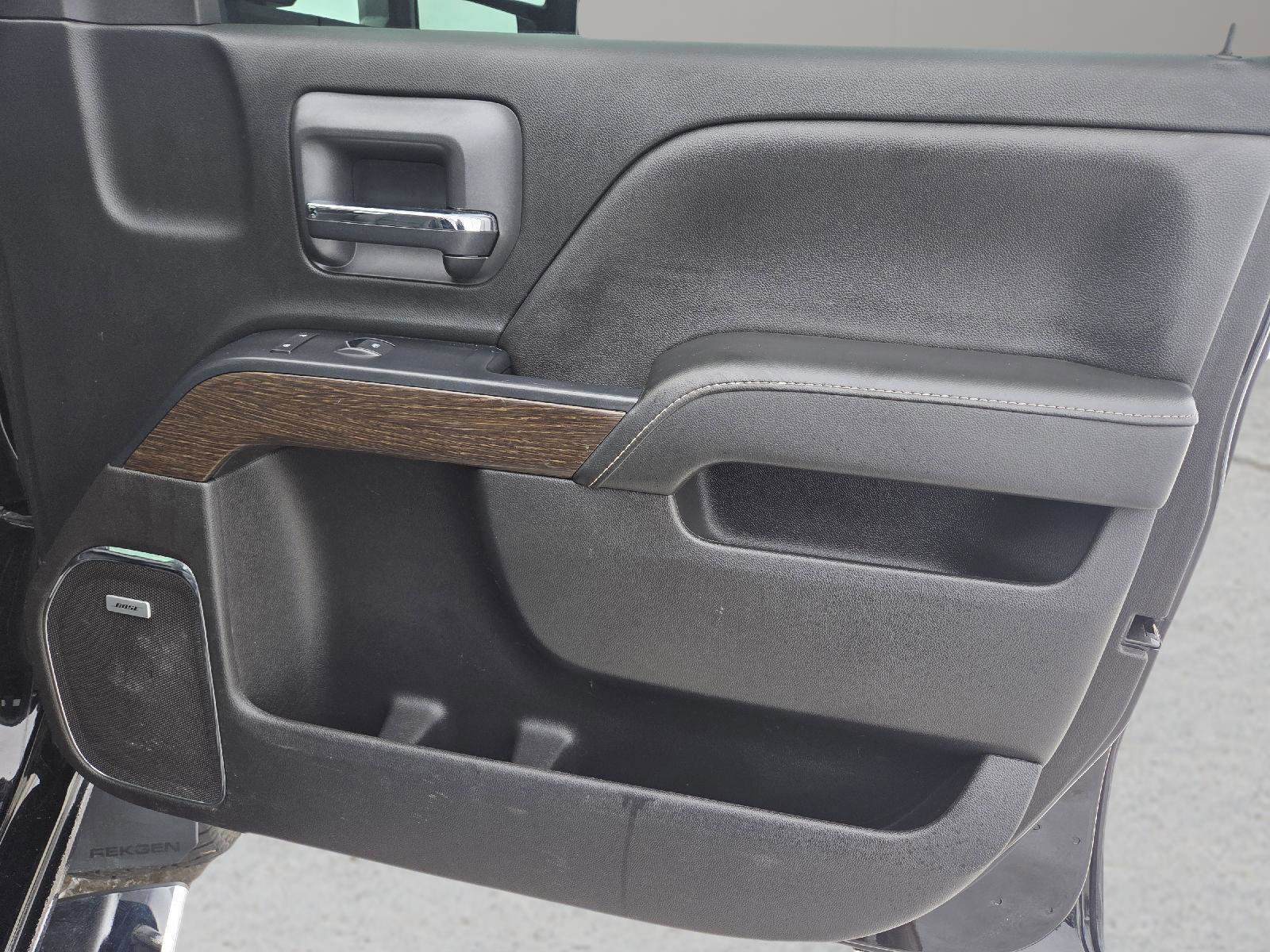 Used 2017 GMC Sierra 2500 Denali w/ Duramax Plus Package image 29