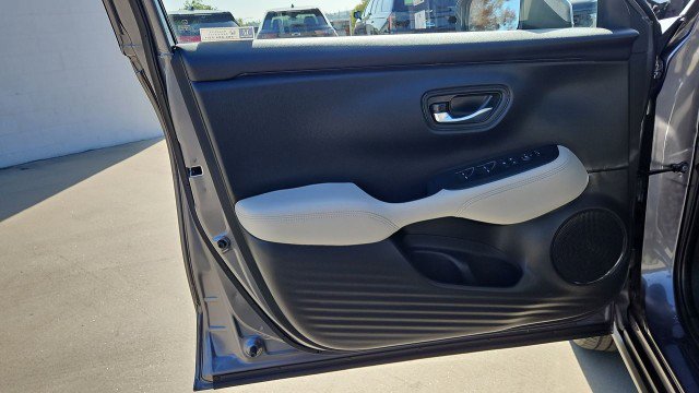 Used 2023 Honda HR-V LX image 21