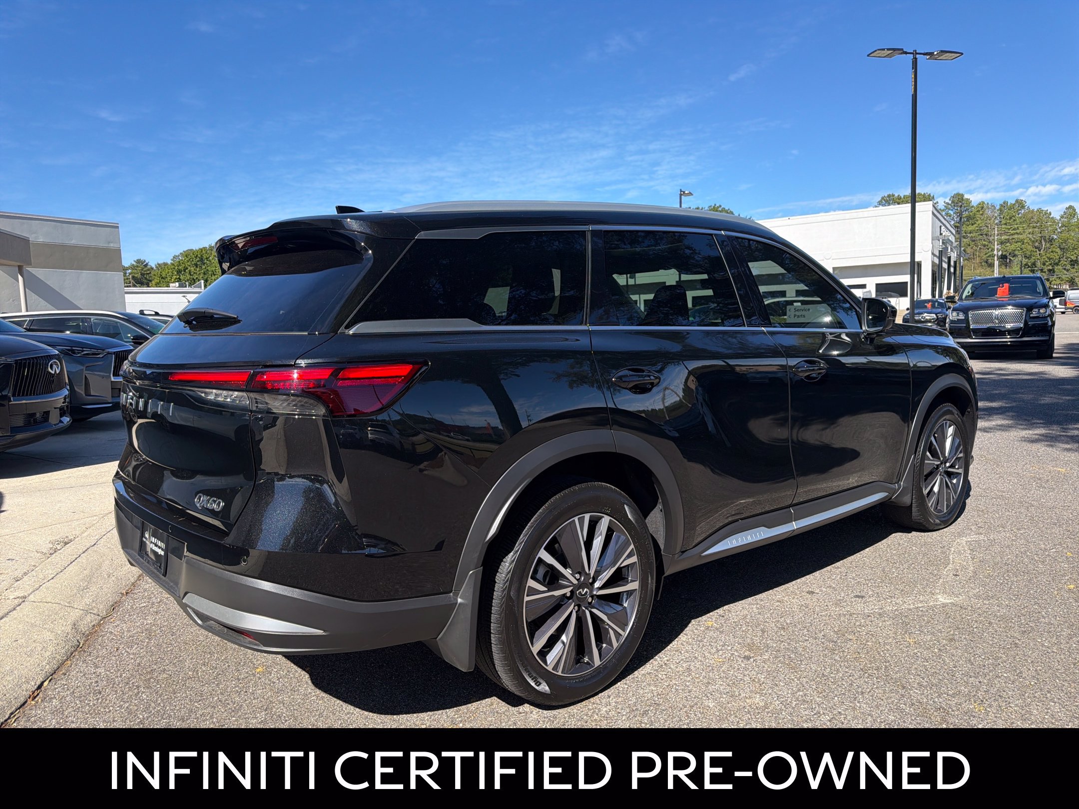 Certified 2026 INFINITI QX60 Luxe w/ Cargo Package FWD image 12