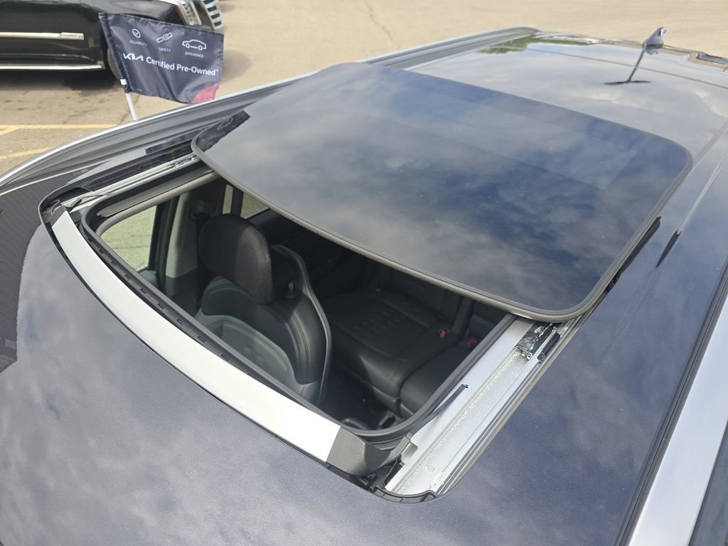 Used 2026 Kia EV9 Wind AWD/4WD image 3
