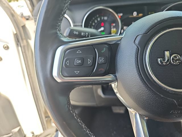 Used 2023 Jeep Wrangler Unlimited Sahara w/ Cold Weather Group AWD/4WD image 17