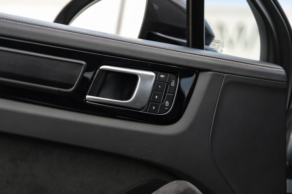 Used 2023 Porsche Cayenne Turbo GT image 55
