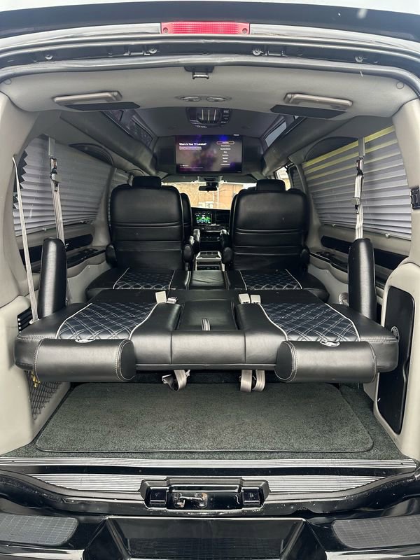 Used 2019 GMC Savana 2500 Extended image 19