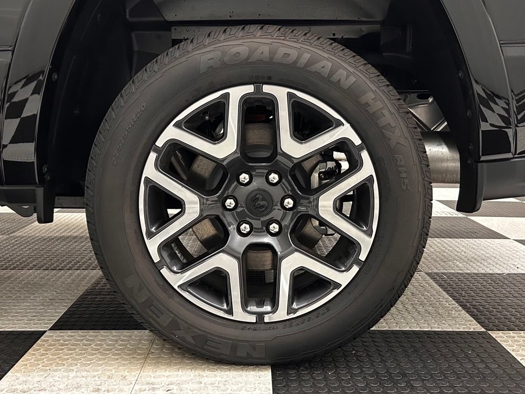 New 2026 RAM 1500 Laramie w/ Trailer Tow Group AWD/4WD image 8
