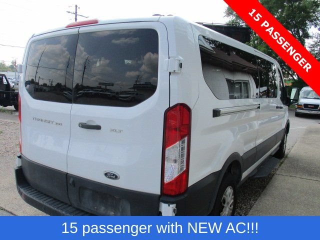 Used 2023 Ford Transit 350 XLT RWD image 4