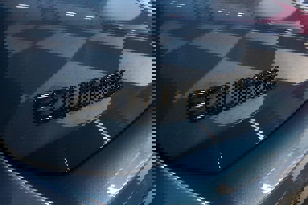 Used 2024 Chevrolet Equinox RS w/ RS Leather Package image 32