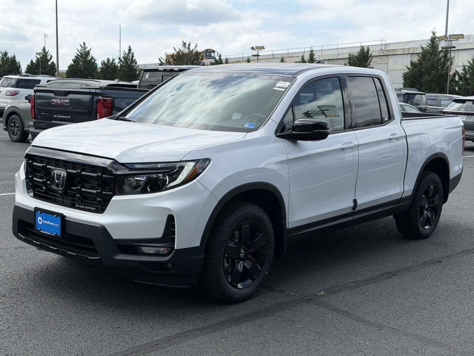 New 2026 Honda Ridgeline Black Edition image 4