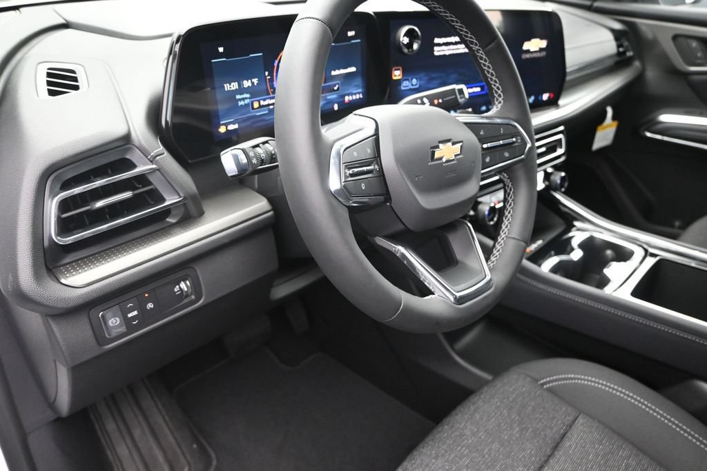 New 2026 Chevrolet Traverse LT FWD image 12