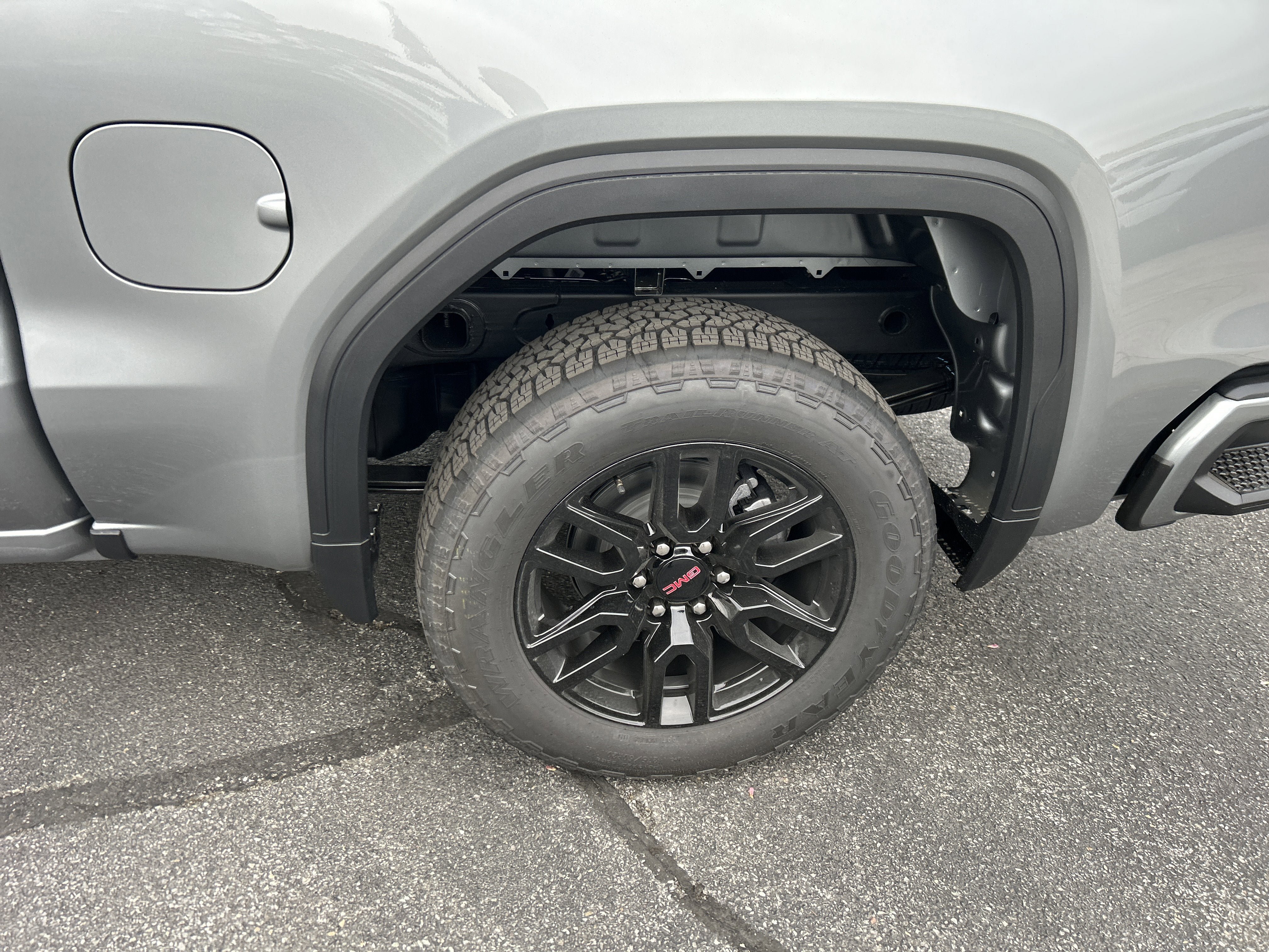 New 2026 GMC Sierra 1500 Elevation w/ Elevation Select Package AWD/4WD image 6