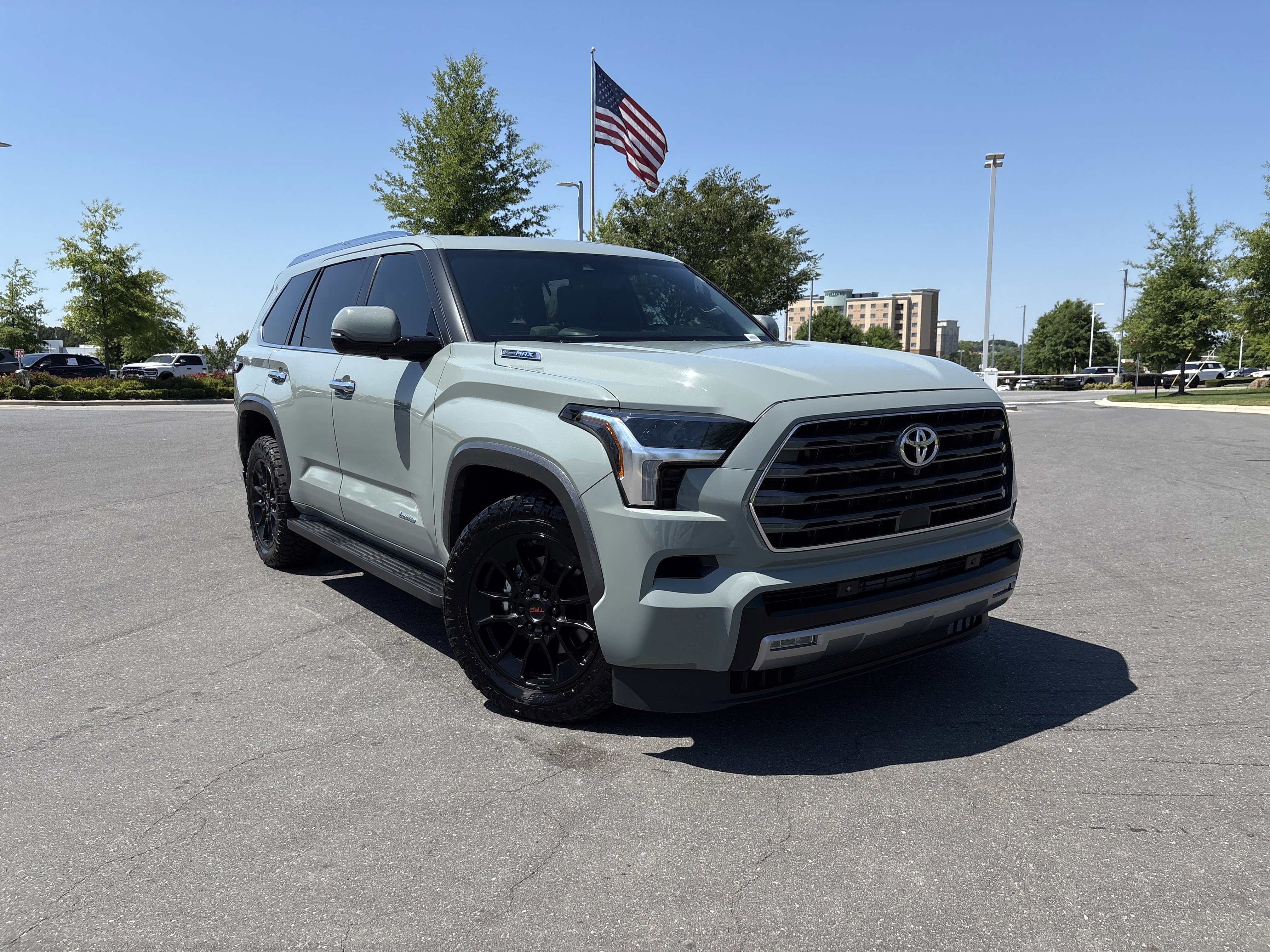 Used 2026 Toyota Sequoia Limited AWD/4WD image 2