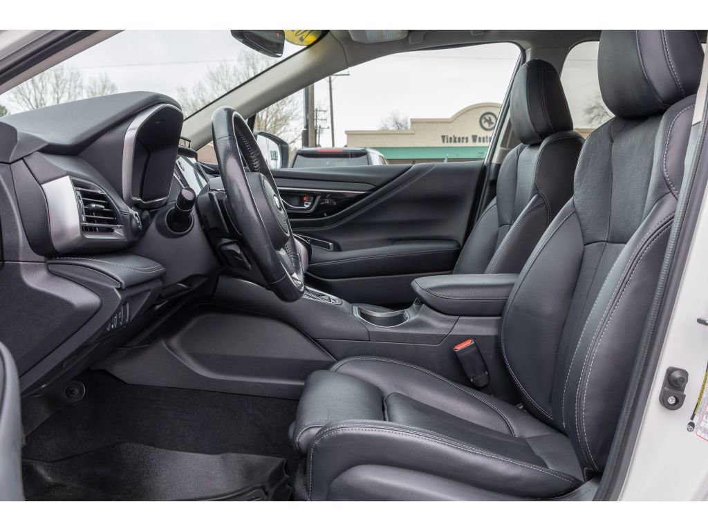 Used 2021 Subaru Outback Limited image 16