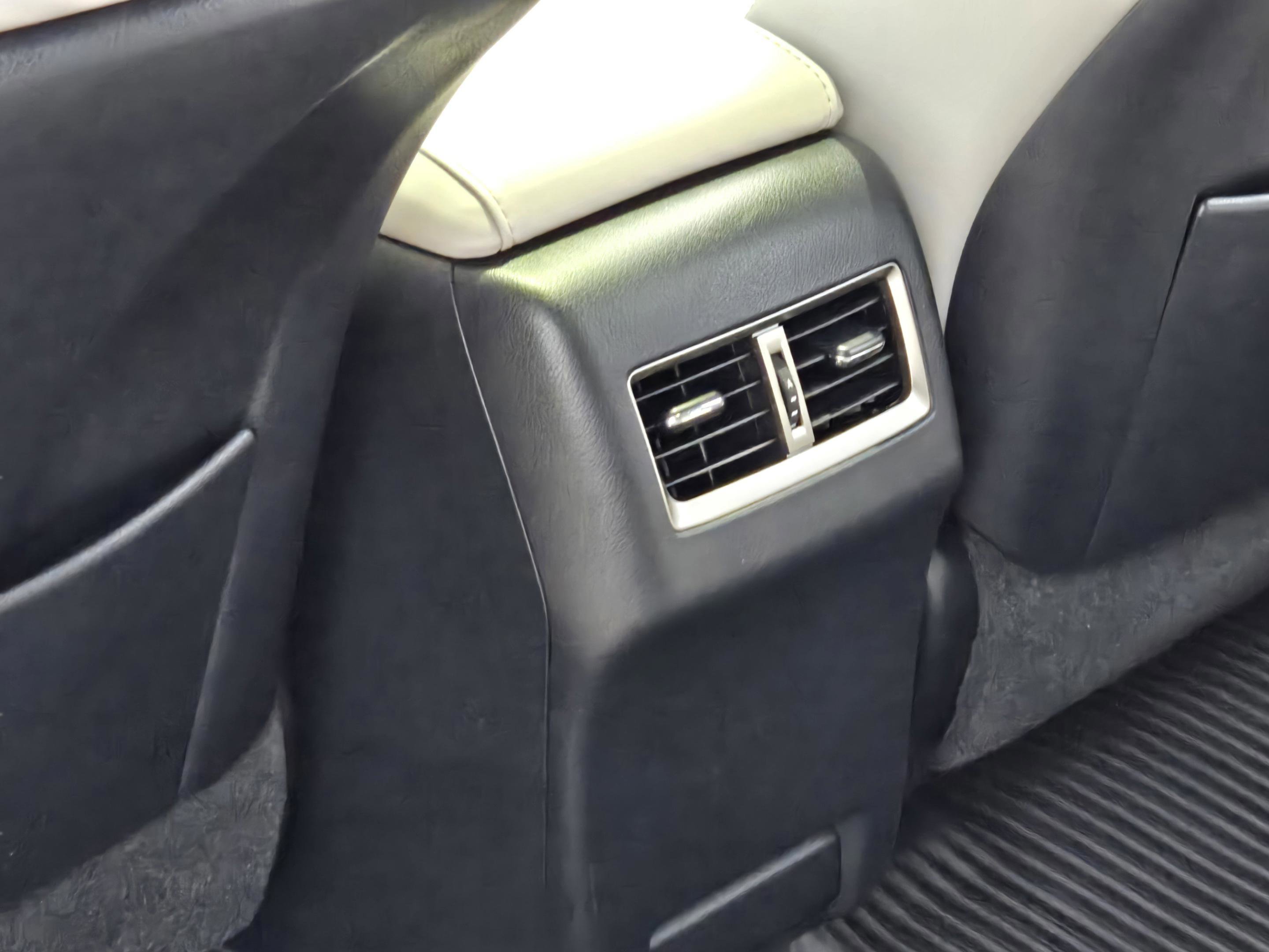 Certified 2022 Lexus RX 350L FWD w/ Premium Package image 18