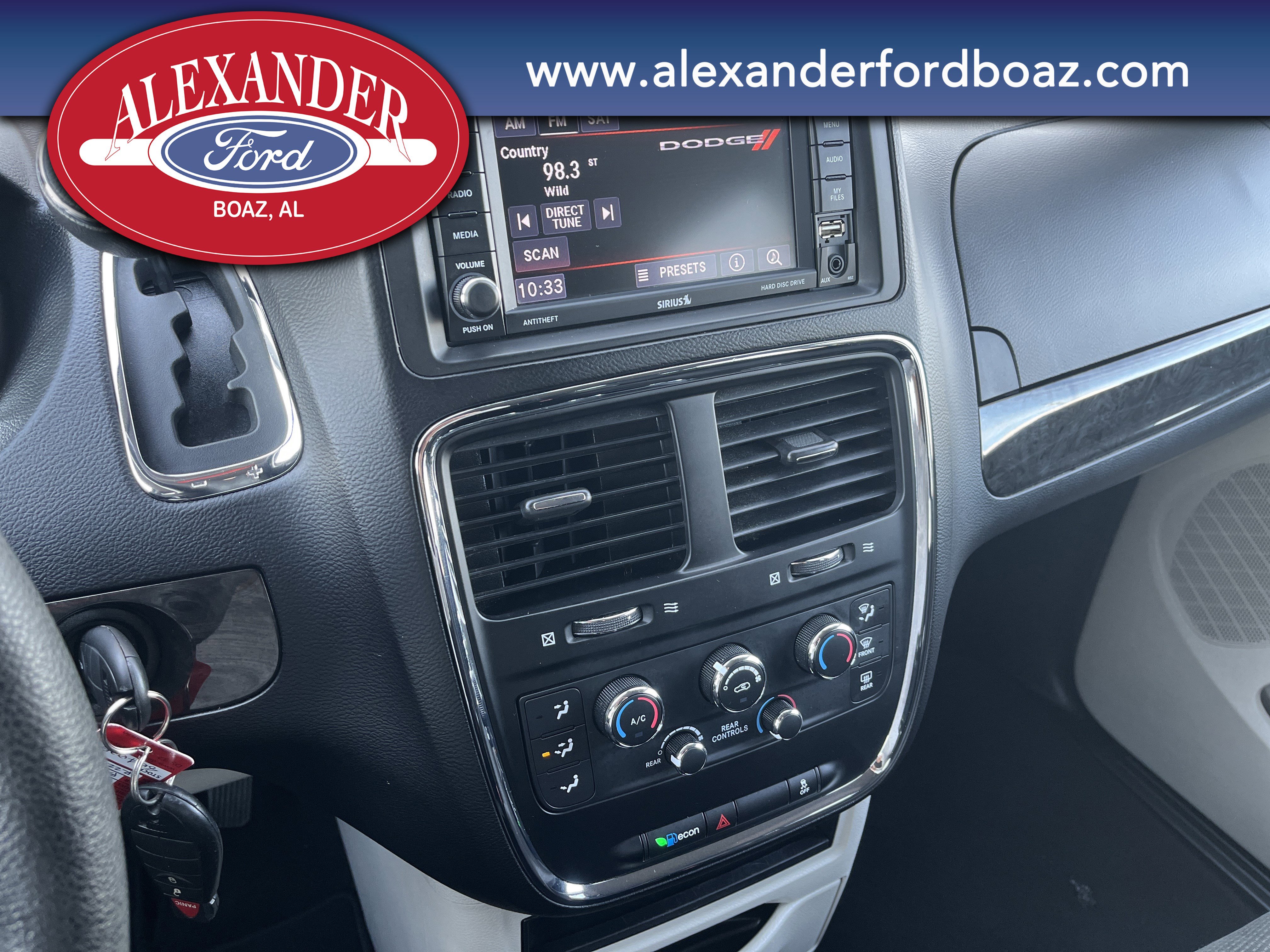 Used 2020 Dodge Grand Caravan SE w/ UConnect Hands-Free Group image 21