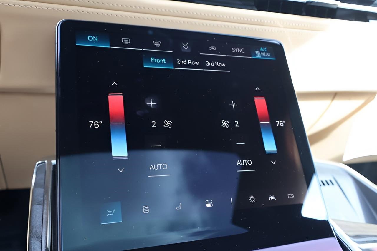 New 2025 Cadillac Escalade IQ Luxury 2 w/ LPO, Premium Carpet Package image 25