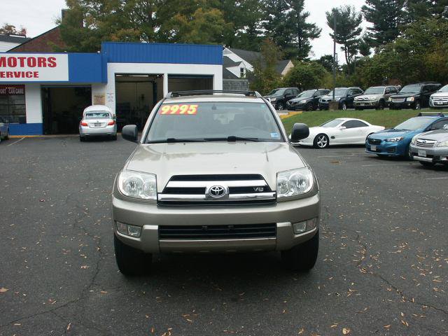 Used 2005 Toyota 4Runner SR5 AWD/4WD image 4