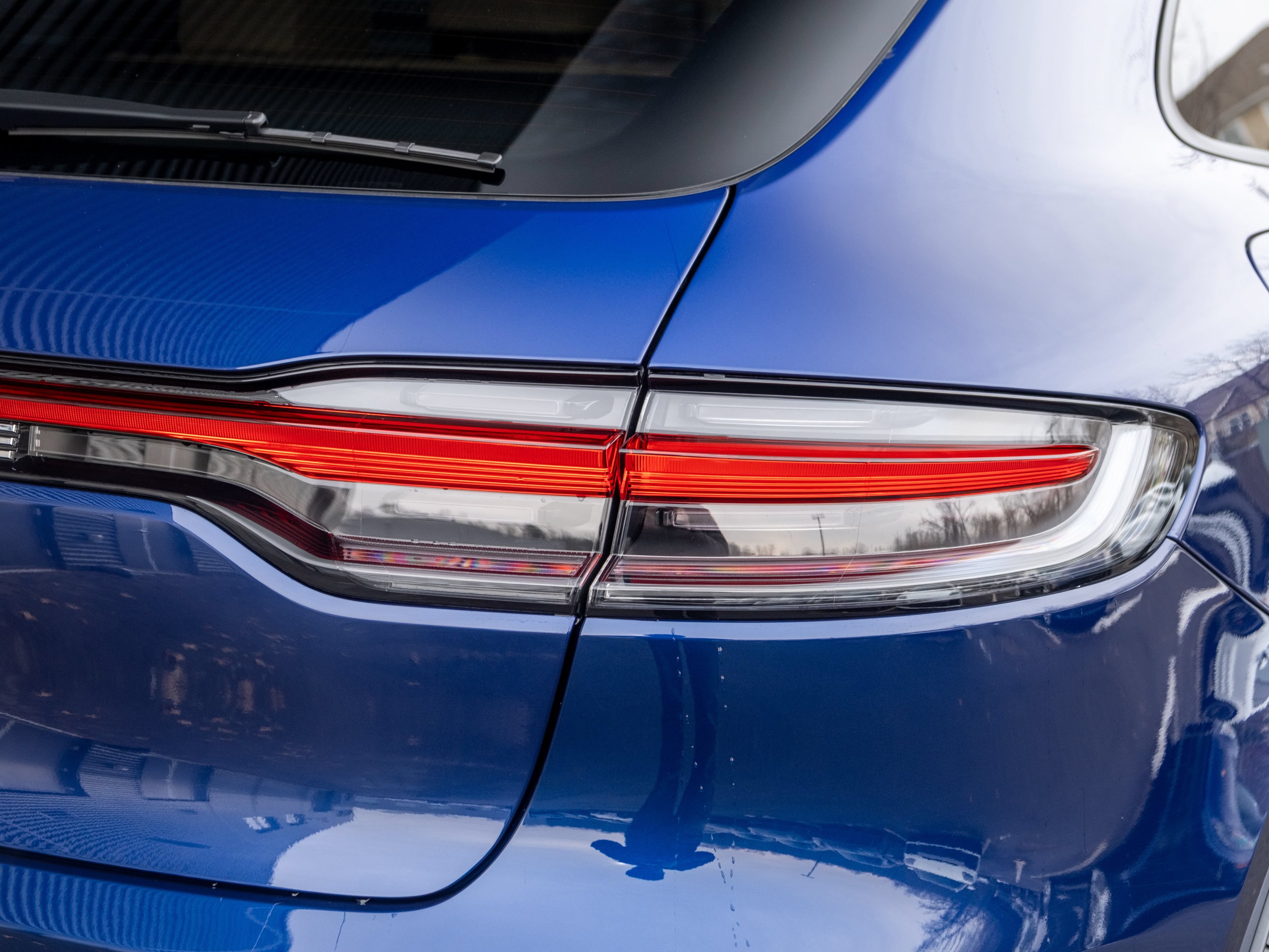 Certified 2026 Porsche Macan AWD/4WD image 16