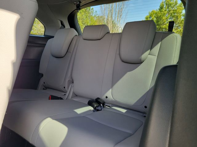 Certified 2024 Honda Odyssey Touring image 10